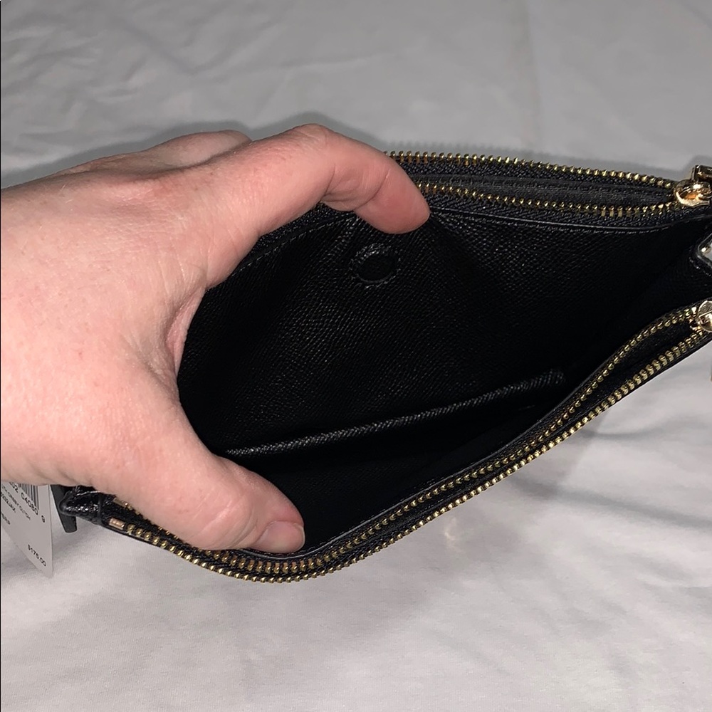 Coach Black Leather Wristlet with Gold‎ Details - 5100 - Picture 9 of 14